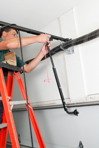 8 Useful Tips When Hiring Garage Door Opener Repair Frisco TX